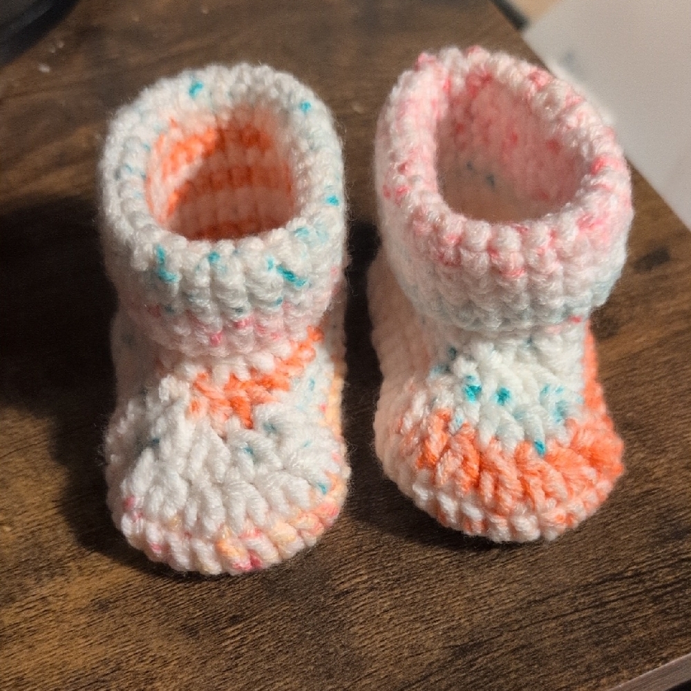 Cozy Knit Kids Slippers - Multicolor